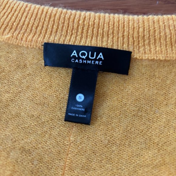 Gorgeous Yellow Cashmere Sweater - Picture 2 of 3